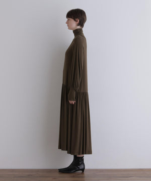 身長173ｃｍ　Ｂ81　Ｗ61　Ｈ89 着用サイズ：F