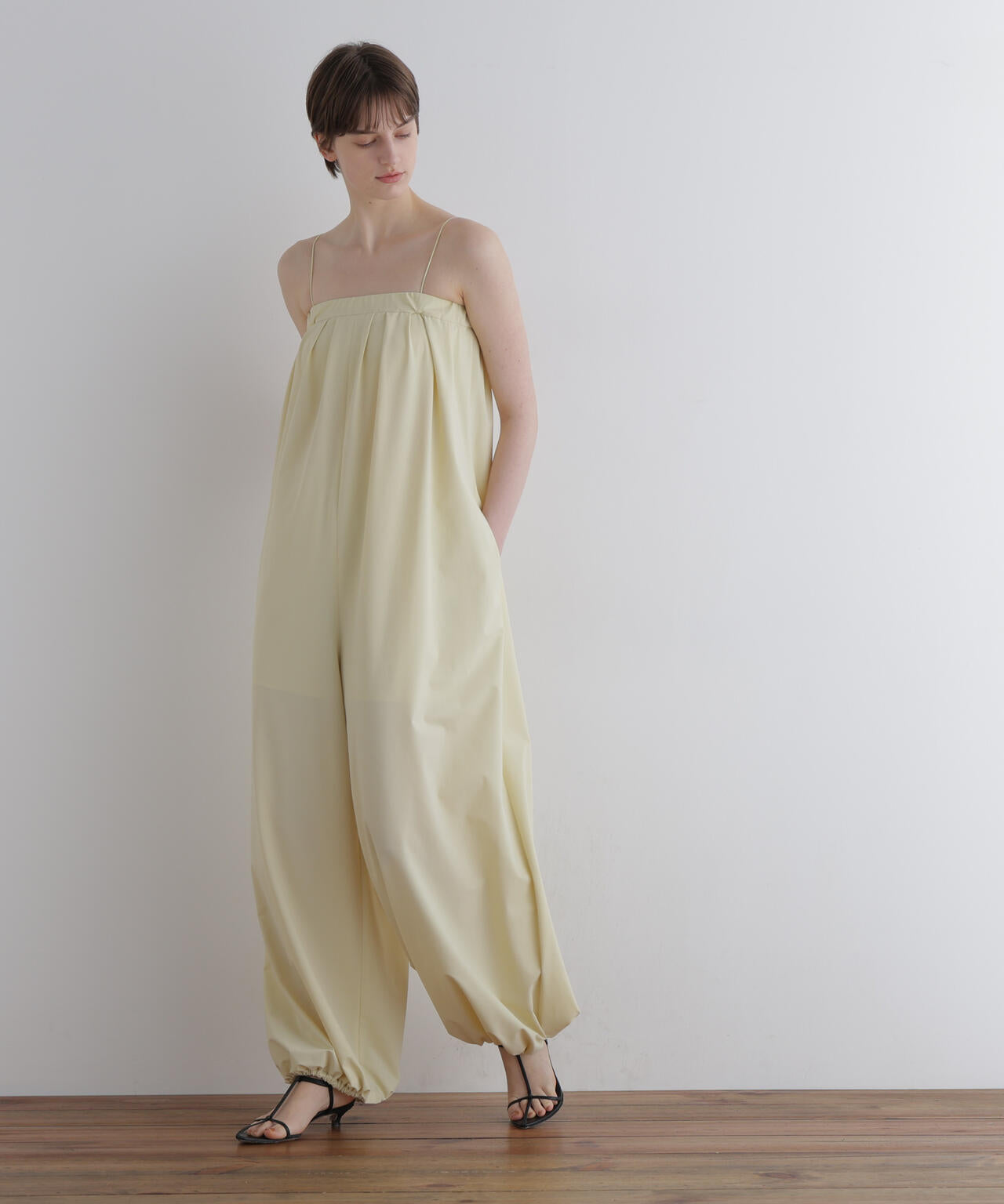 身長173ｃｍ　Ｂ81　Ｗ61　Ｈ89 着用サイズ：1