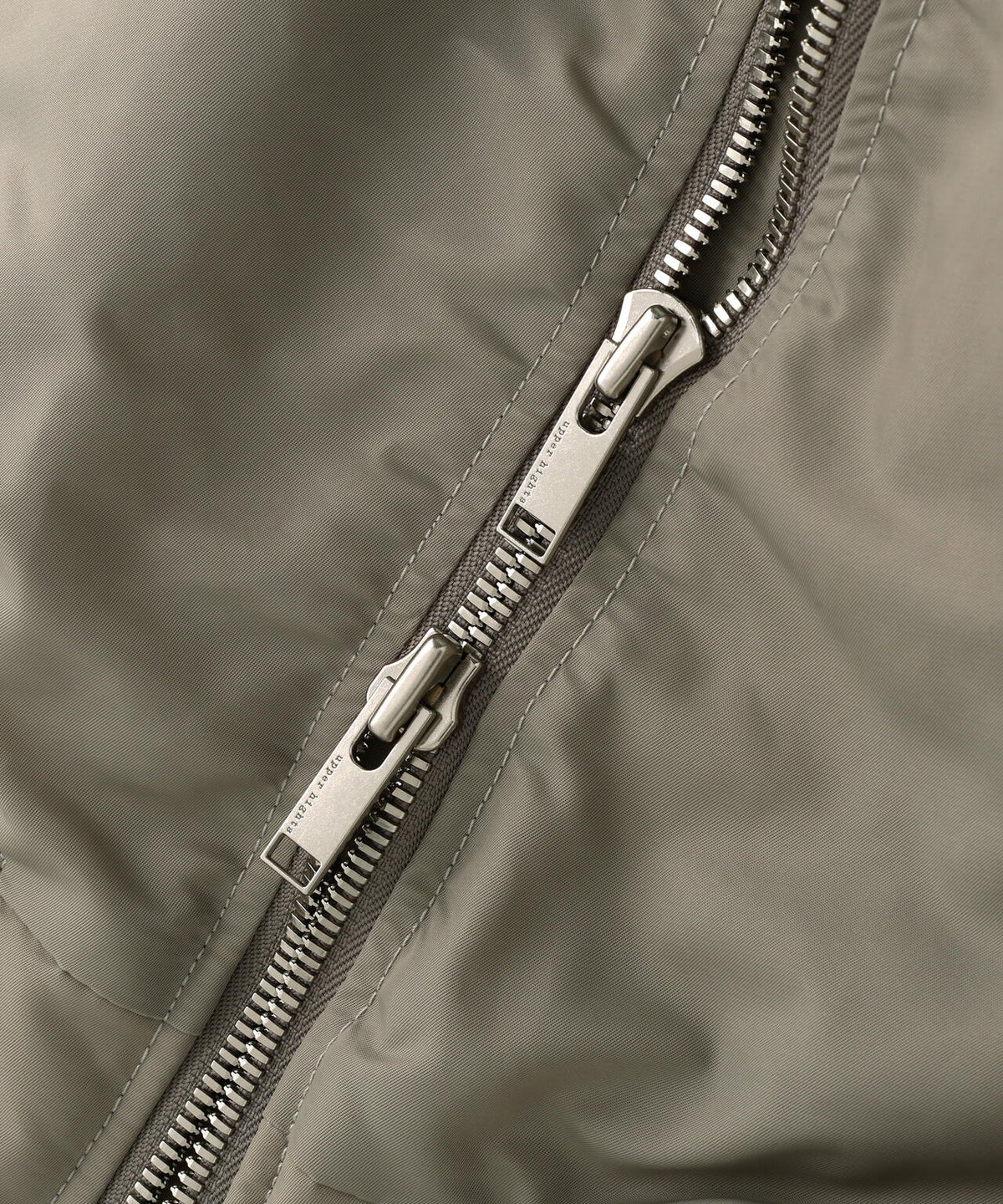 ＜upper hights / アッパーハイツ＞THE U-2 HOODIE