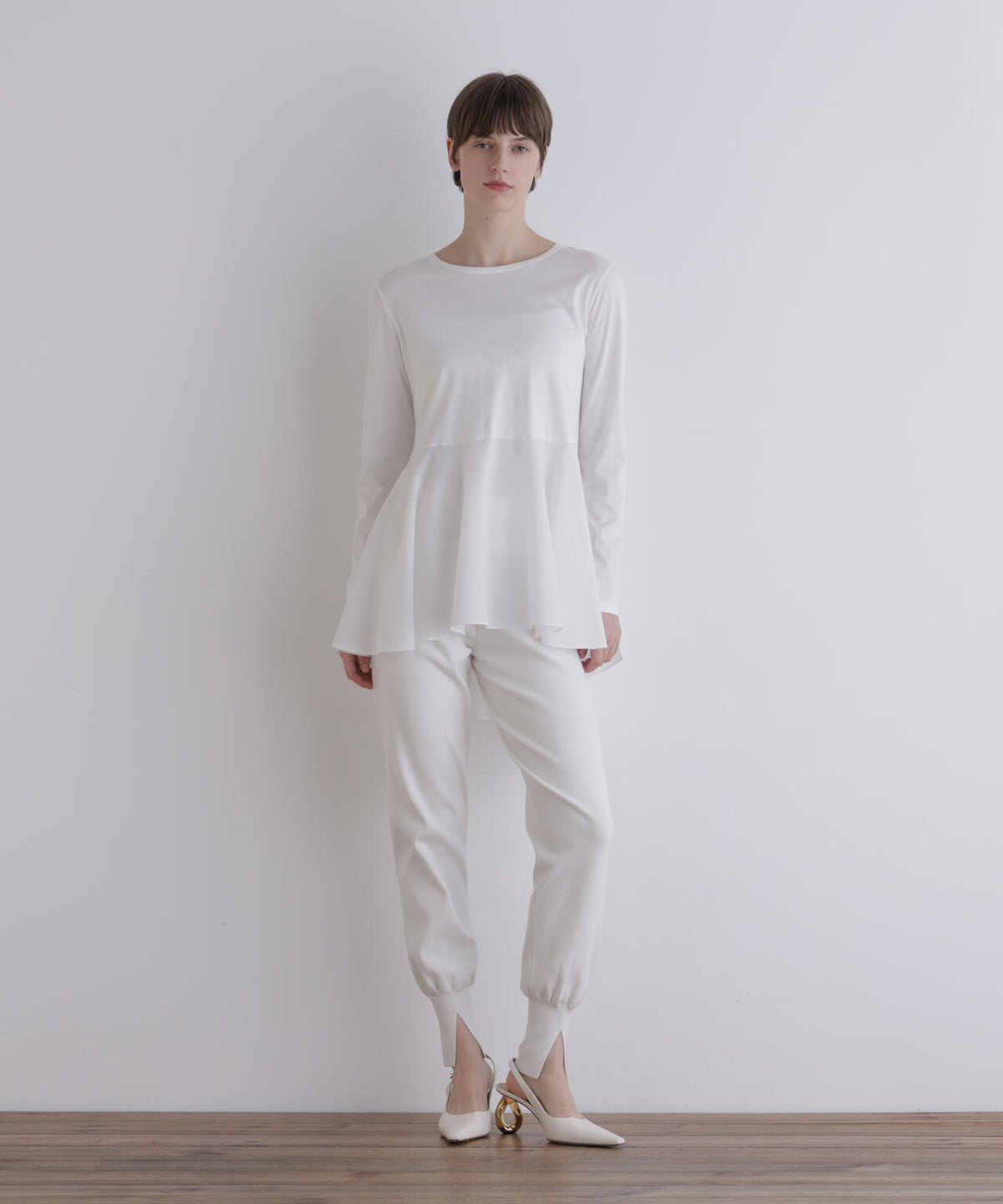 身長173ｃｍ　Ｂ81　Ｗ61　Ｈ89 着用サイズ：F