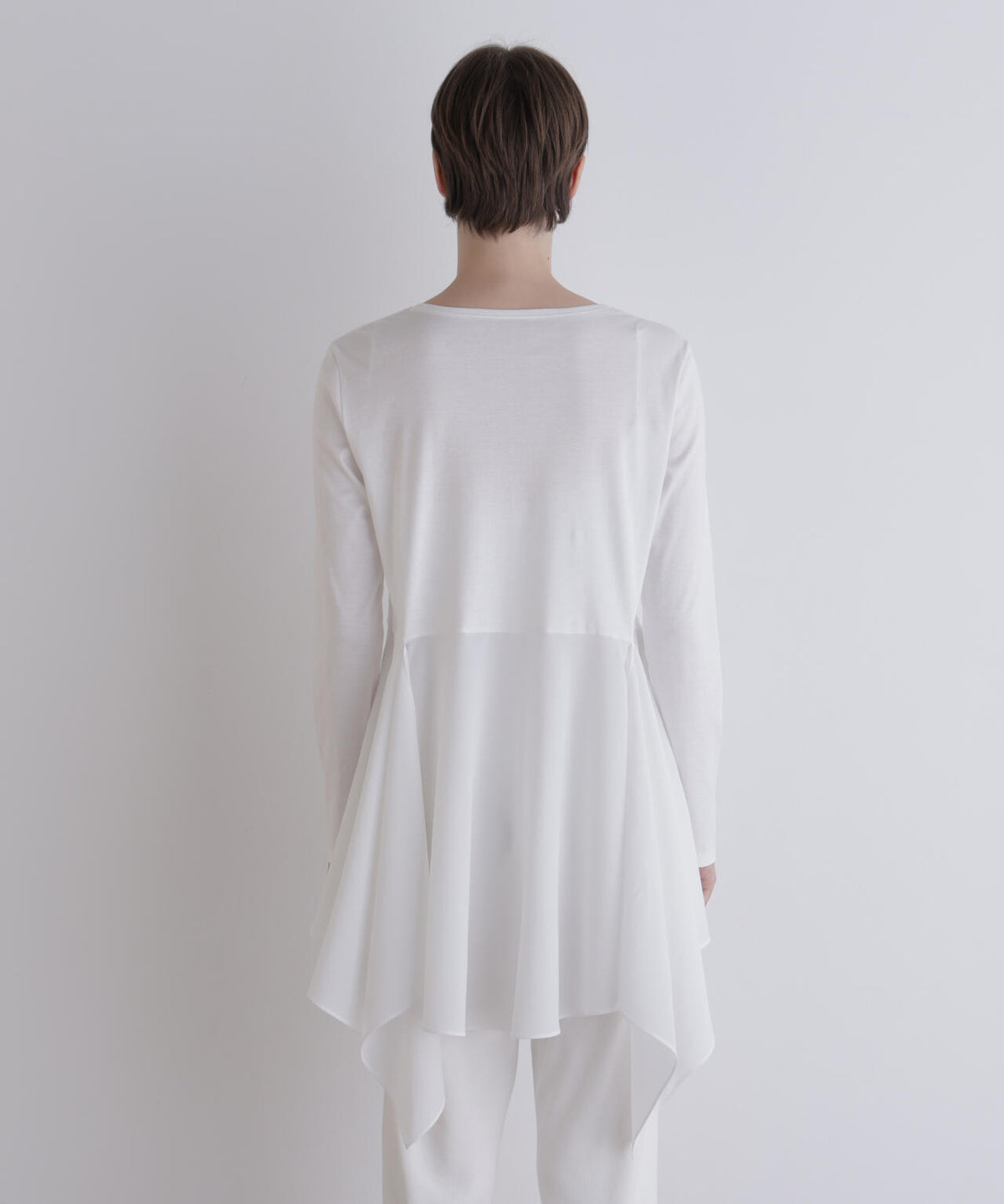 身長173ｃｍ　Ｂ81　Ｗ61　Ｈ89 着用サイズ：F
