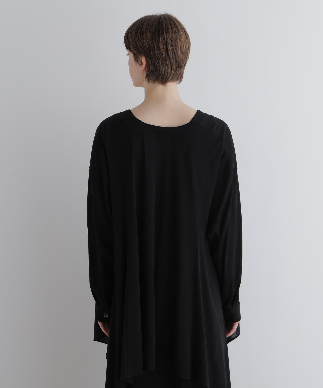 身長173ｃｍ　Ｂ81　Ｗ61　Ｈ89 着用サイズ：F