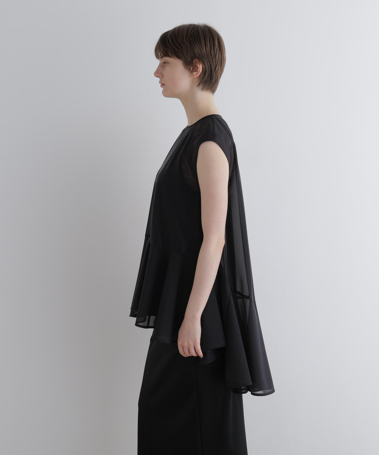 身長173ｃｍ　Ｂ81　Ｗ61　Ｈ89 着用サイズ：F