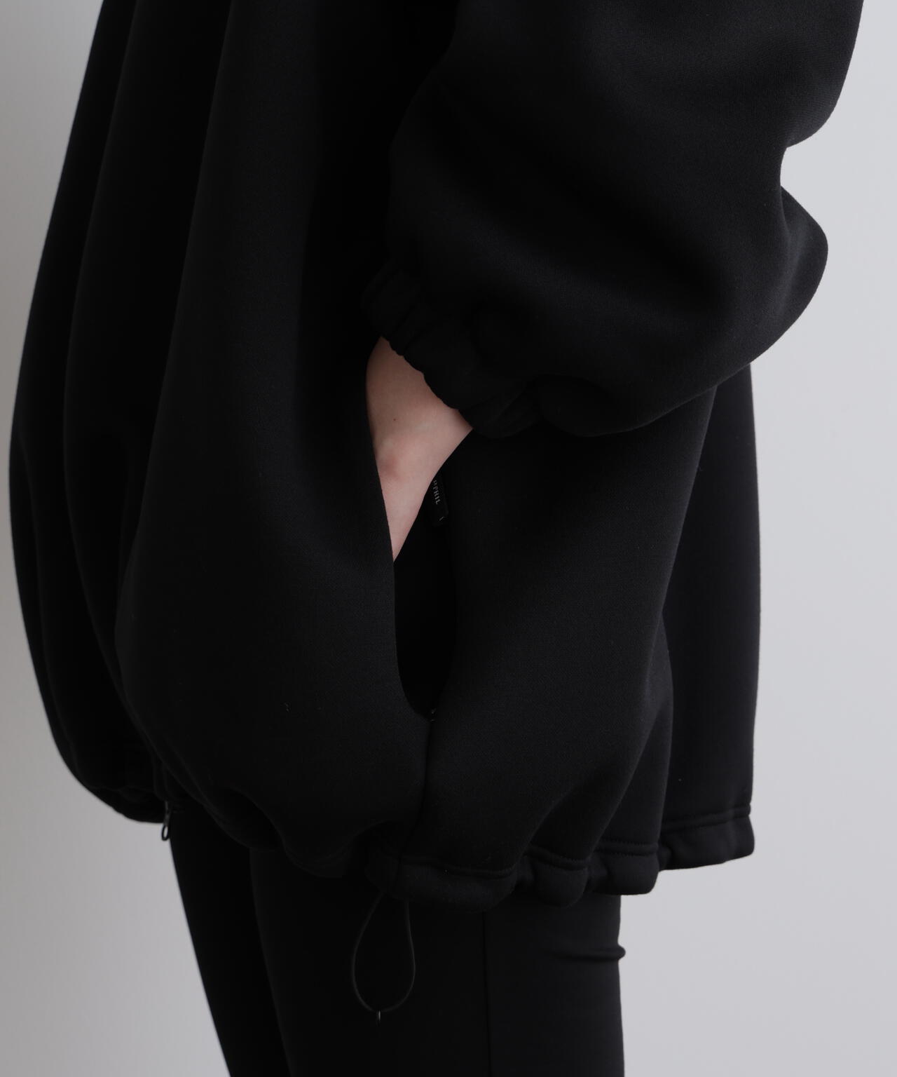 身長178ｃｍ　B83　W60　H90 着用サイズ：1