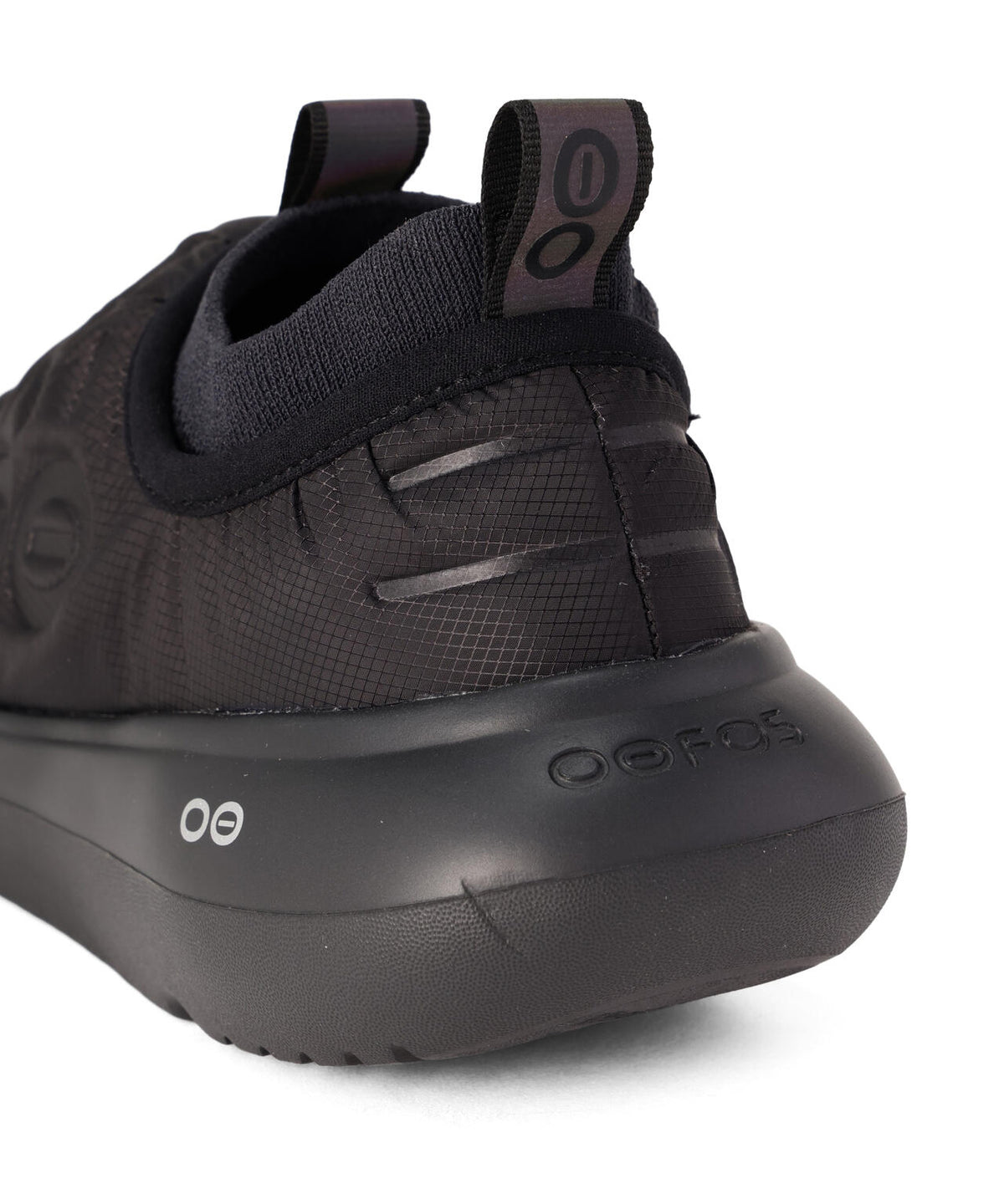 ＜OOFOS / ウーフォス＞Women's OOmy Thermo Zen