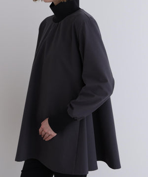 身長176cm　B78　W58　H87 着用サイズ：F