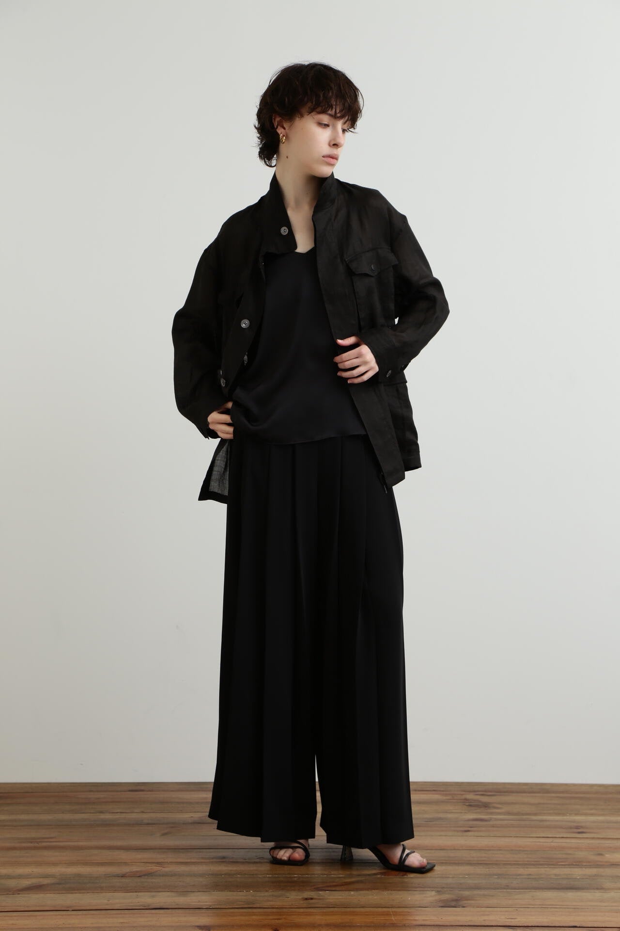 Tuck Pleated Wide Pants