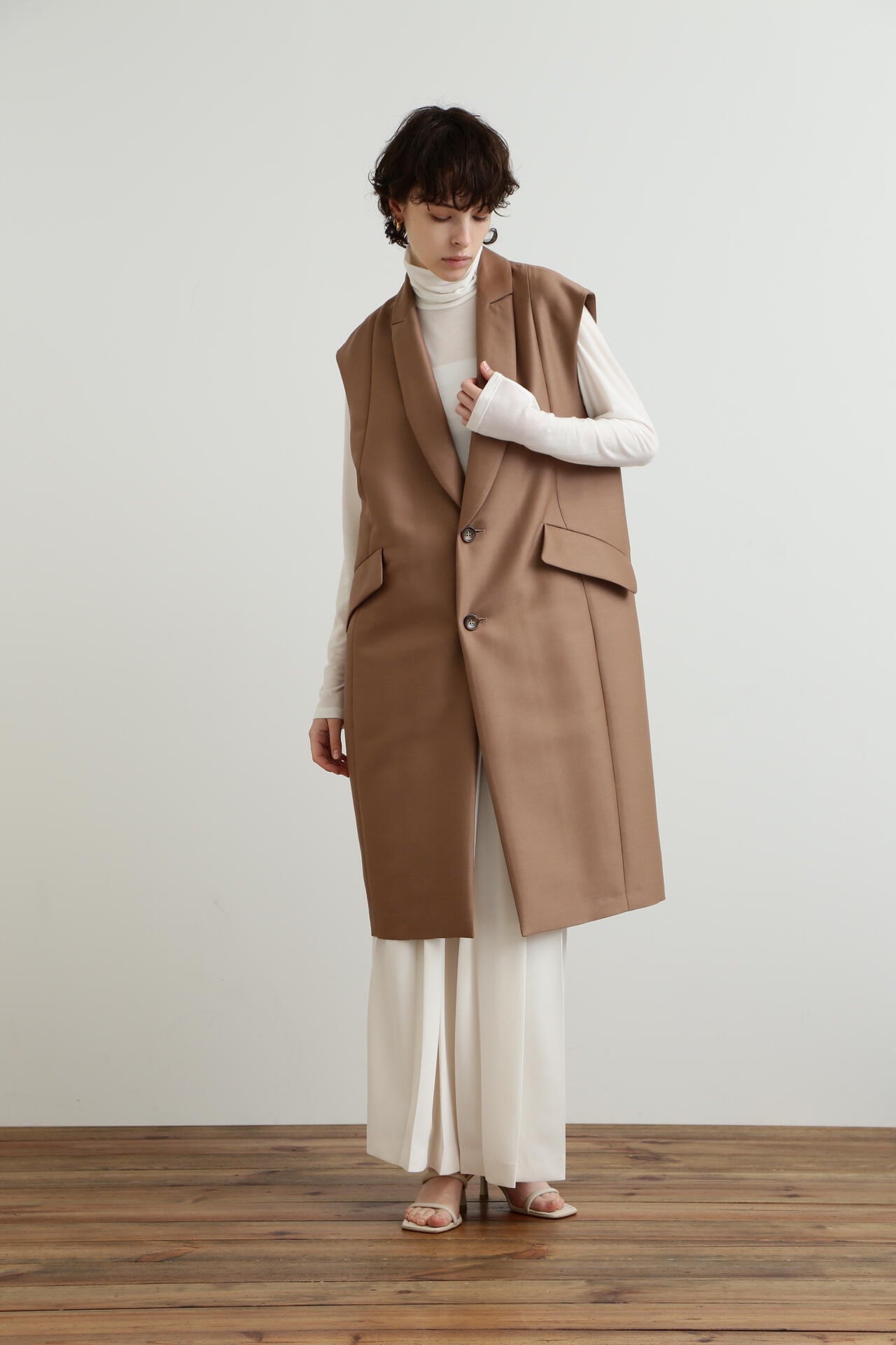 Tuck Pleated Wide Pants