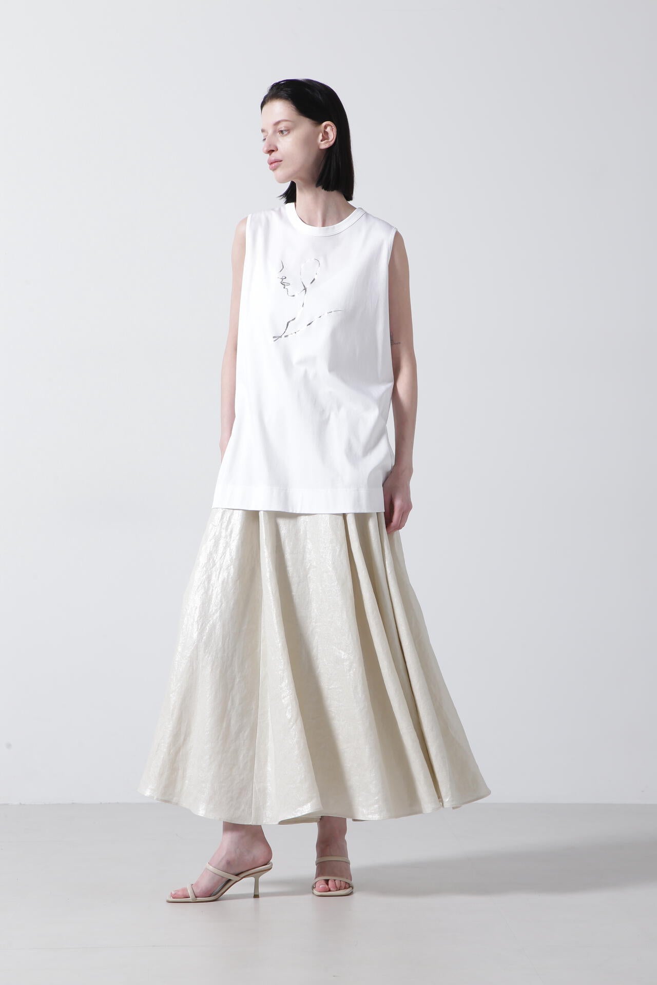 【TV着用】Eri Yoshida Collaboration Tank