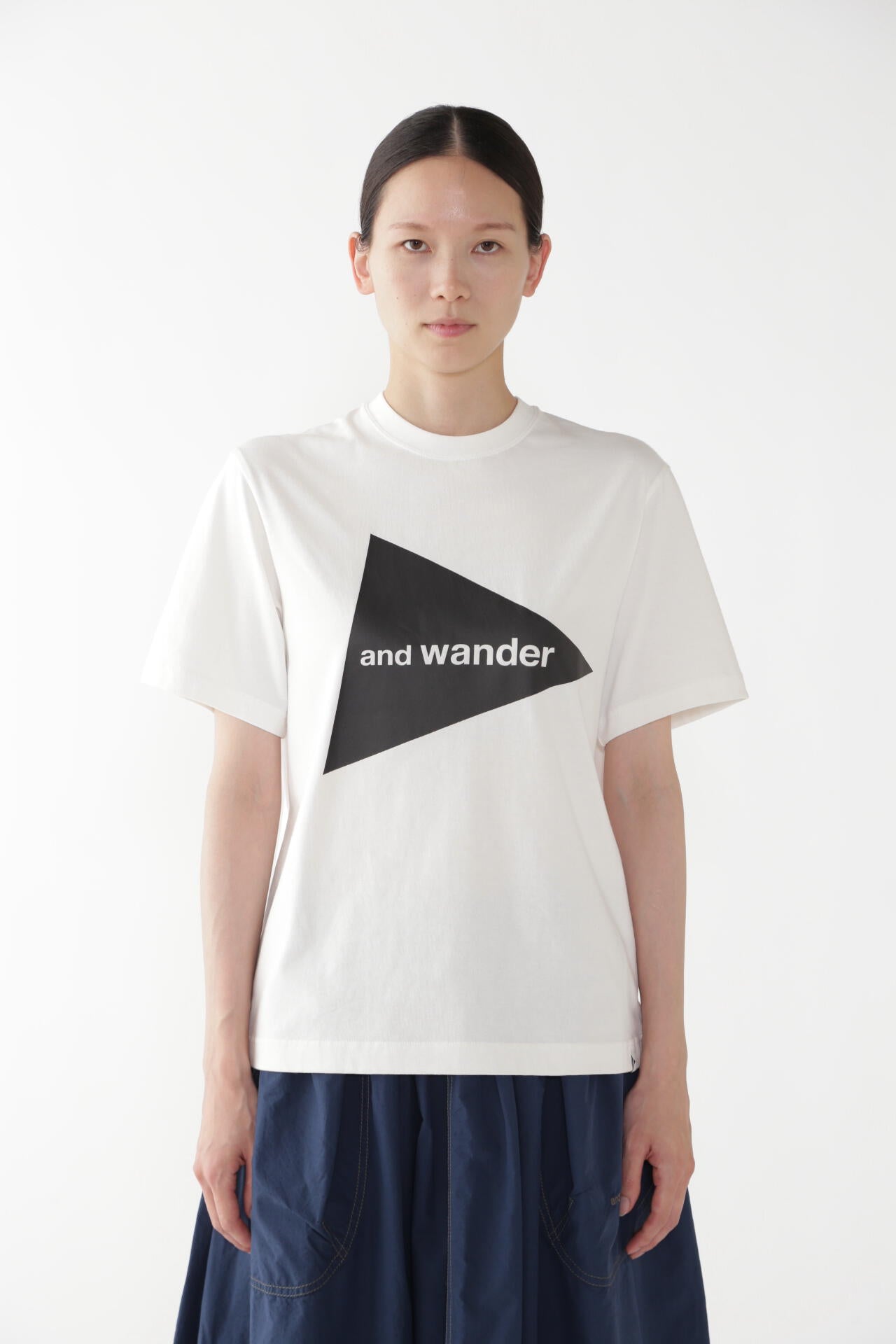 and wander big logo SS T