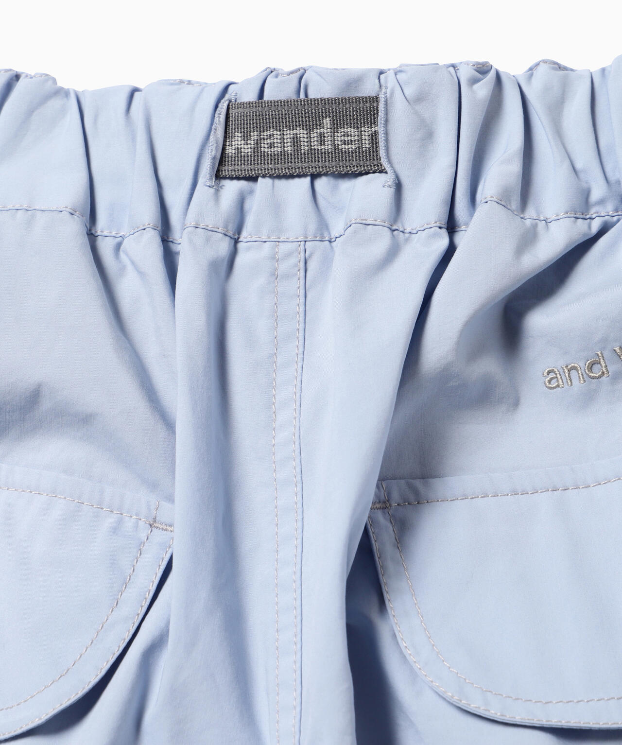 multi pocket short pants (M)