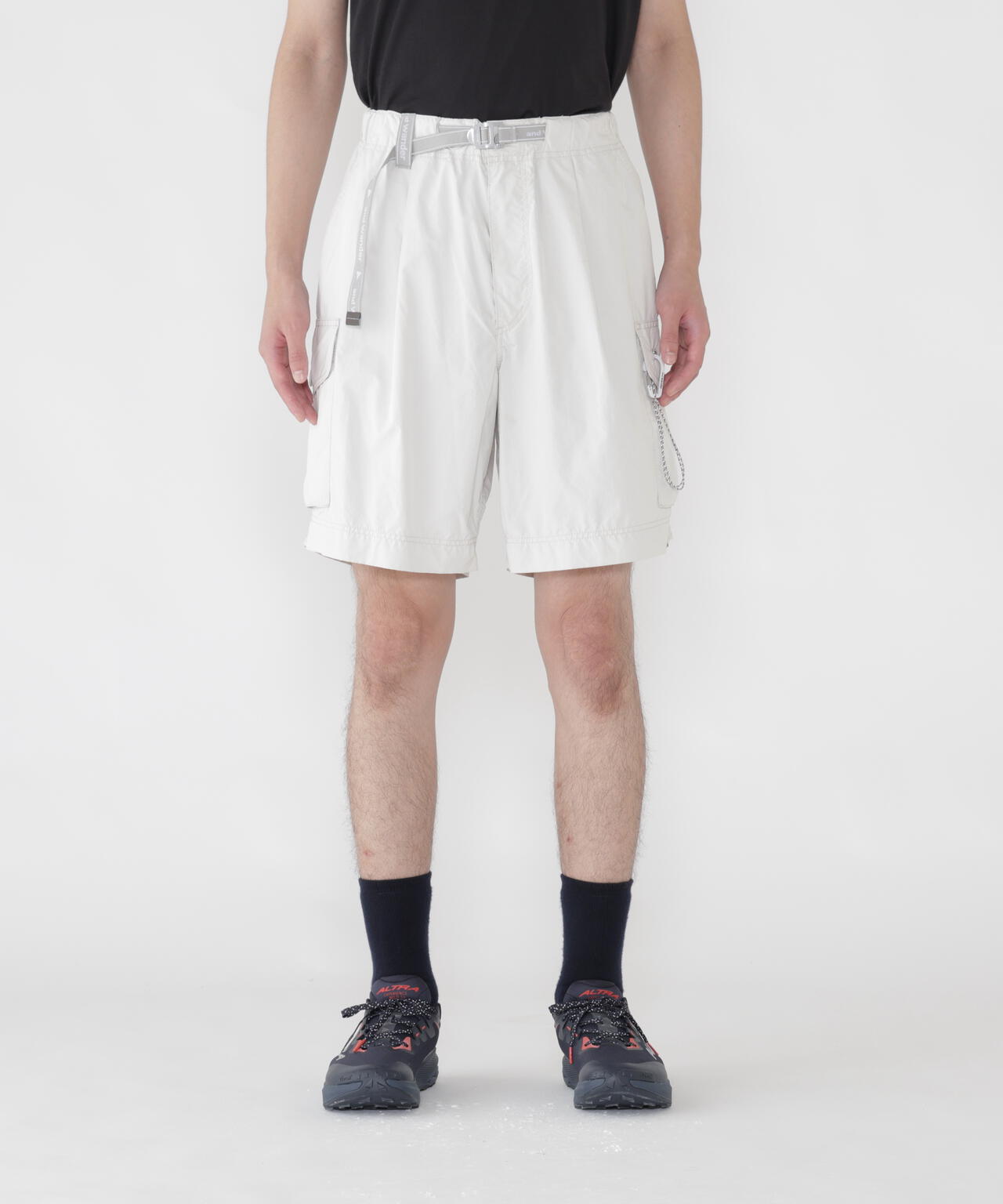 oversized cargo short pants (M)