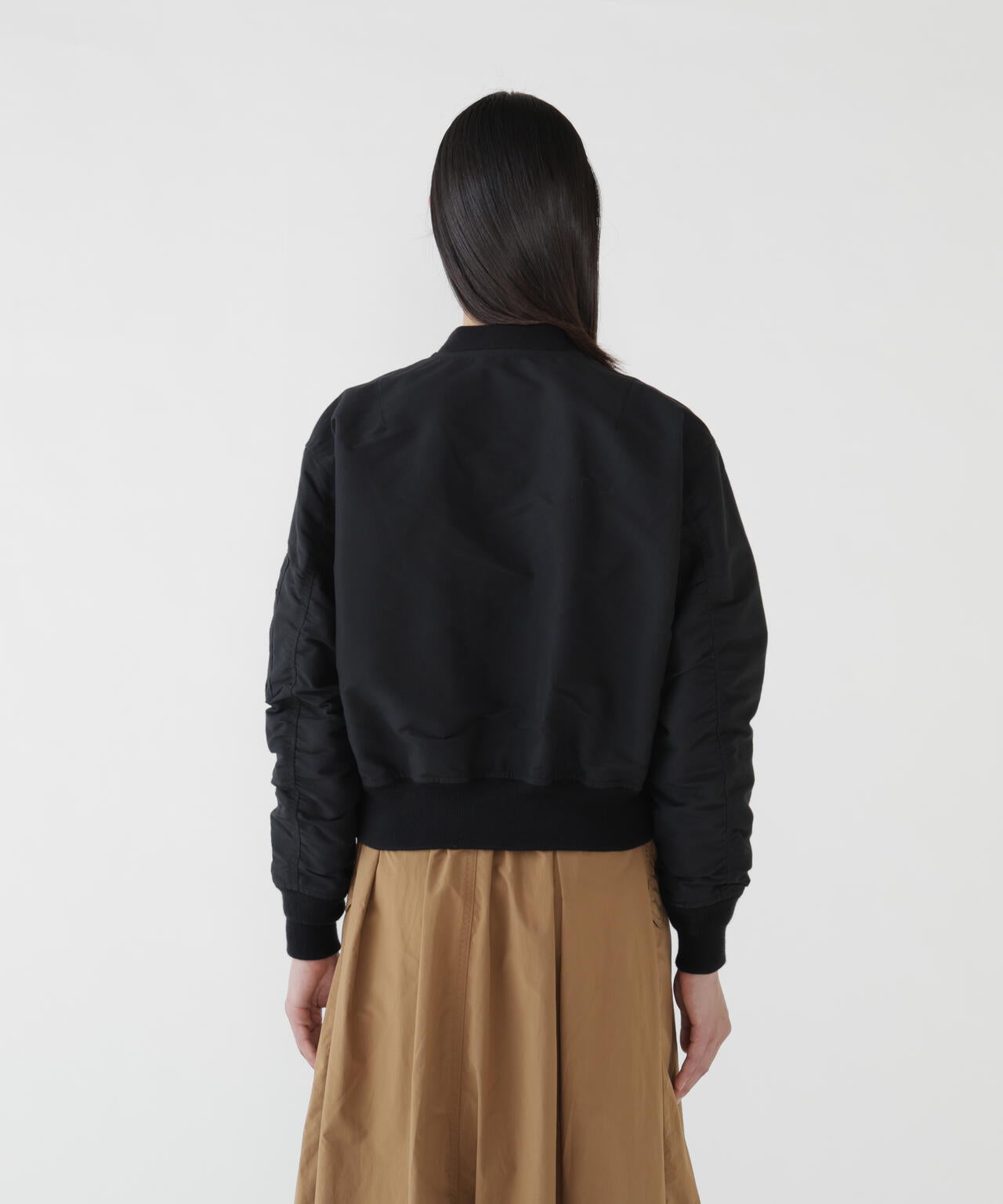 Height:178cm Bust:84cm Waist:60cm Hips:88cm 着用サイズ：WM