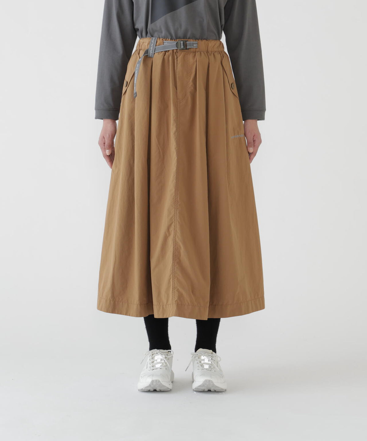 Height:178cm Bust:84cm Waist:60cm Hips:88cm 着用サイズ：WM