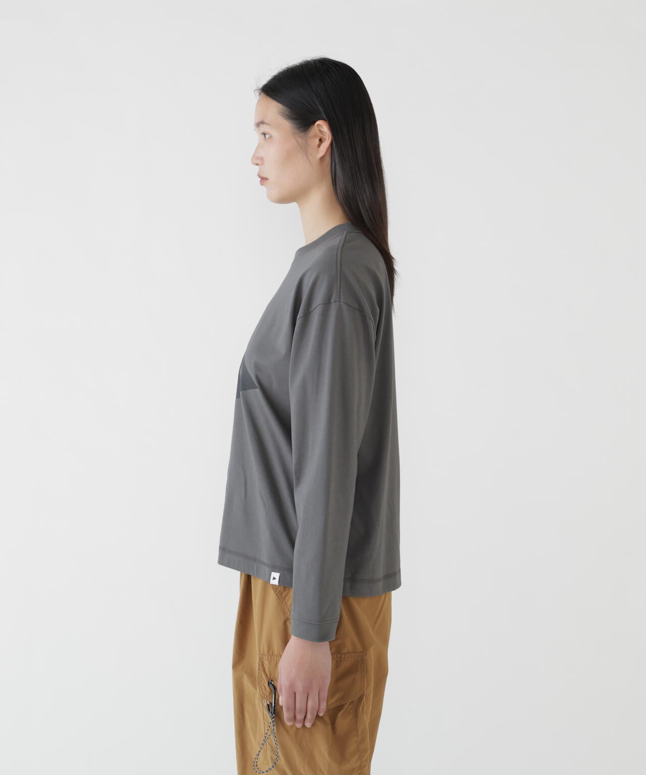Height:178cm Bust:84cm Waist:60cm Hips:88cm 着用サイズ：WM