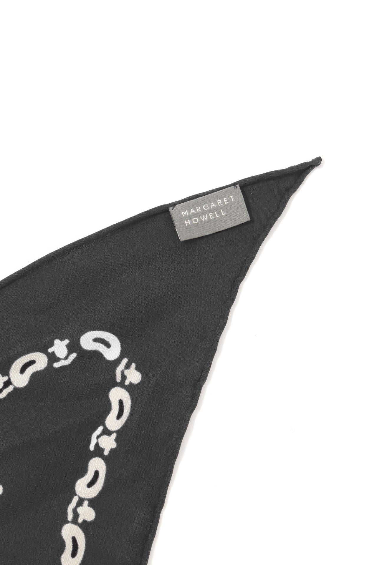 GRAPHIC BANDANA SCARF