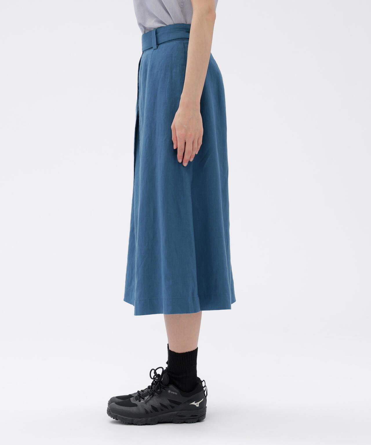LIGHTWEIGHT LINEN SKIRT