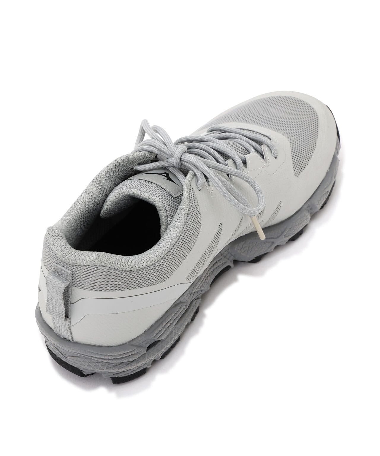 WOMEN V2 GORE-TEX HIKING SHOES