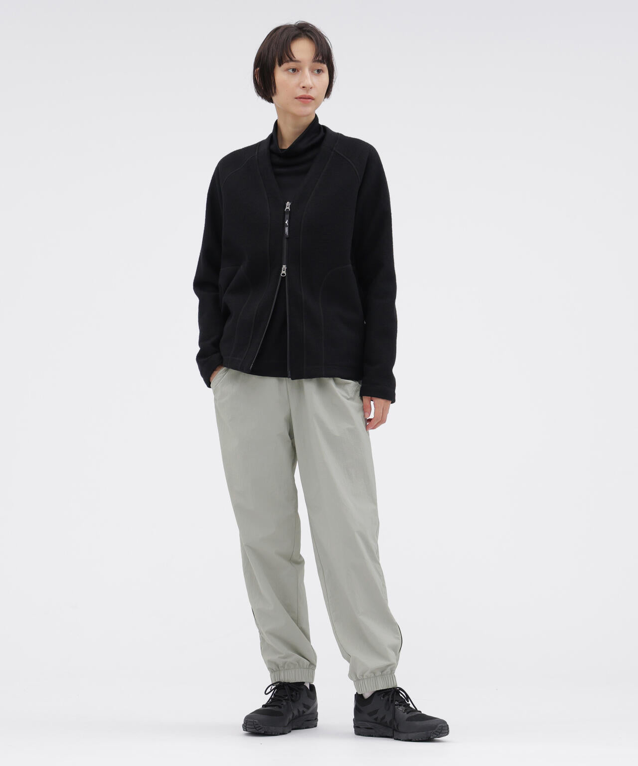 身長168cm　B76 W58 H86 着用サイズ：II