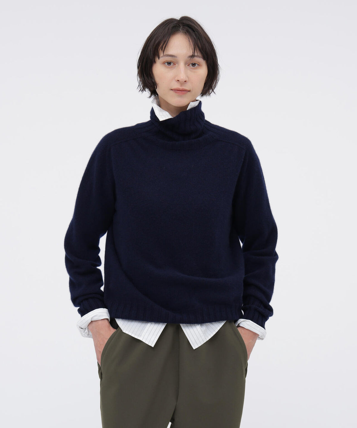 身長168cm　B76 W58 H86 着用サイズ：II