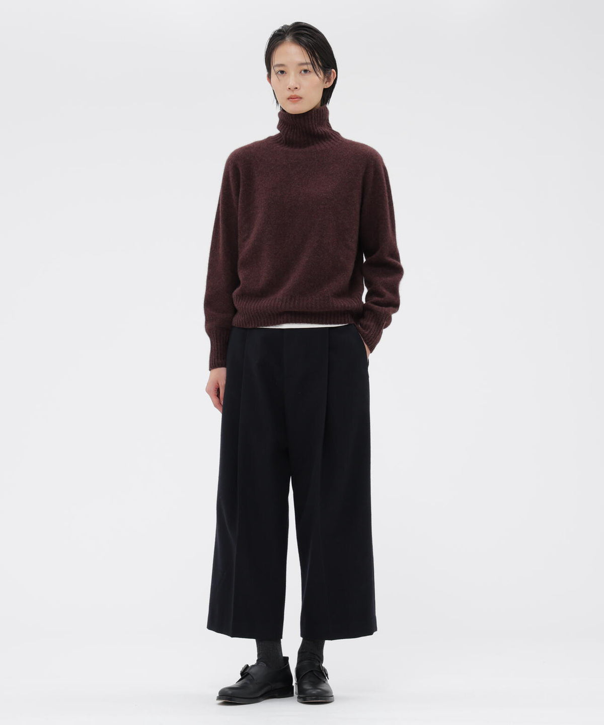 TWISTED CASHMERE WOOL KNITWEAR