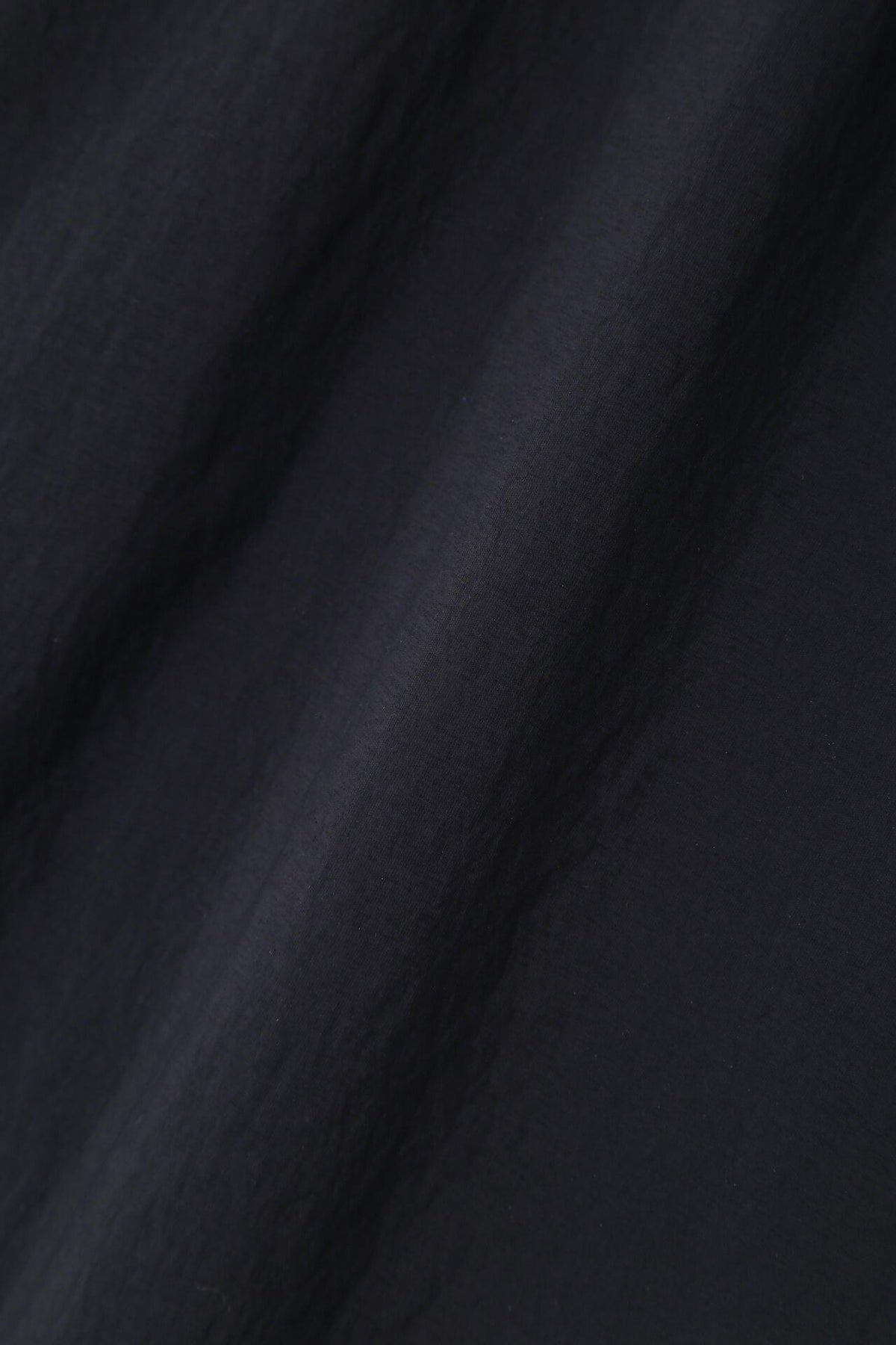 LIGHTWEIGHT NYLON POPLIN