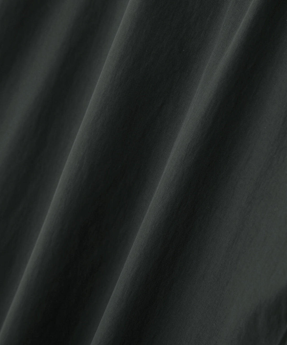 RECYCLED NYLON COMPACT RIPSTOP COAT