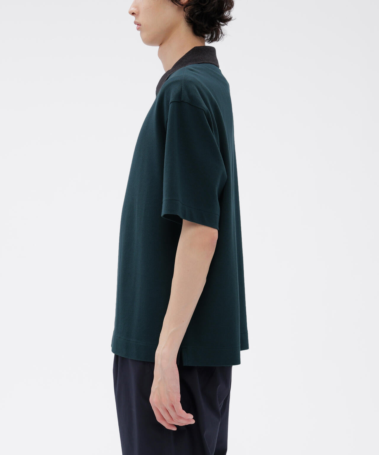 身長185cm 　B84 W66cm H91cm 着用サイズ：L
