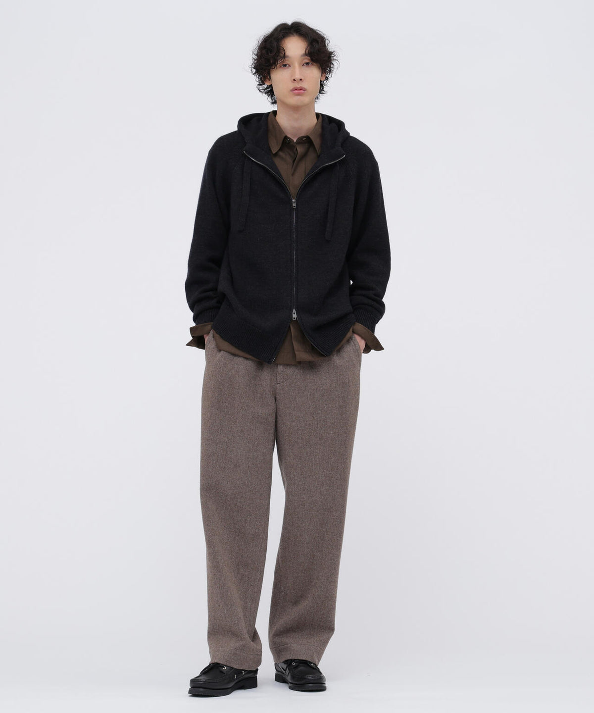 身長185cm 　B84 W66cm H91cm 着用サイズ：L