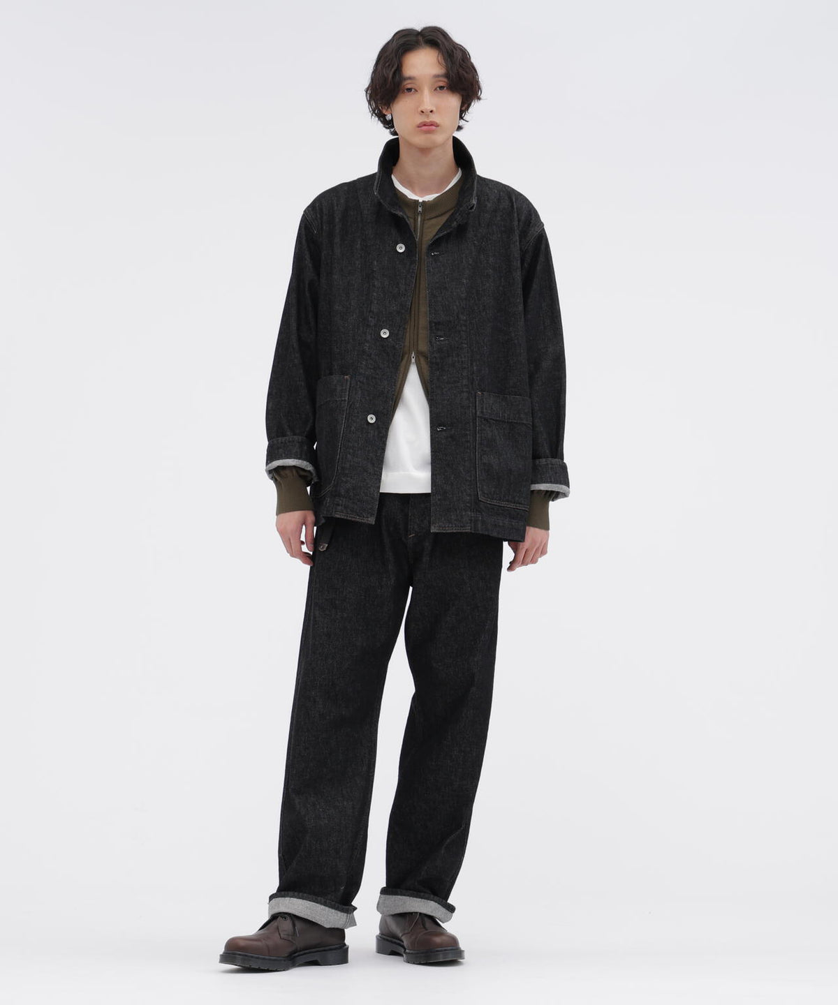 身長185cm 　B84 W66cm H91cm 着用サイズ：L