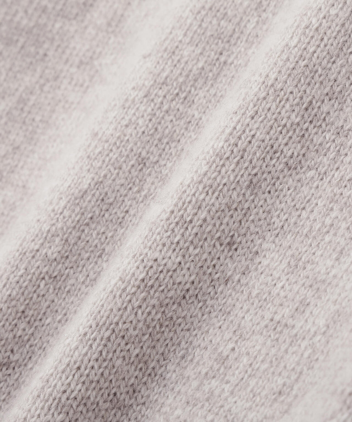 SOFT CASHMERE KNITWEAR