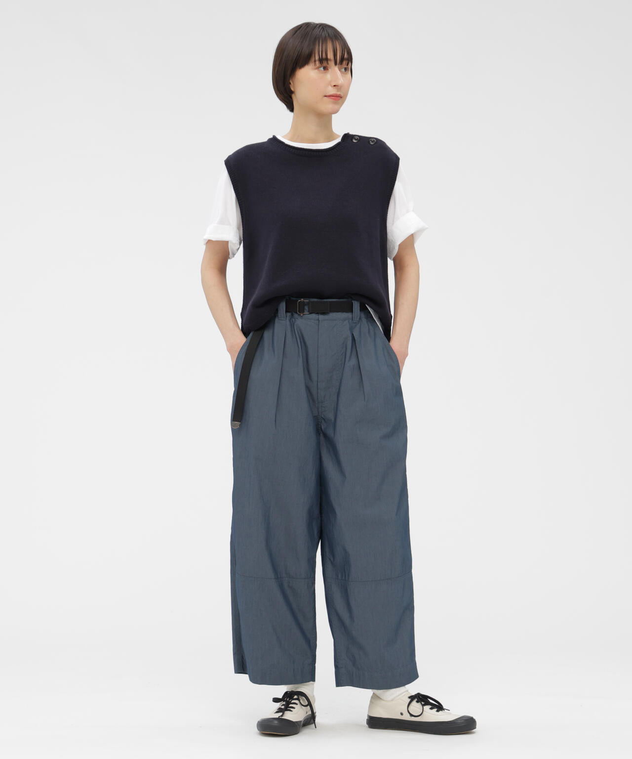 身長168cm　B76 W58 H86 着用サイズ：II