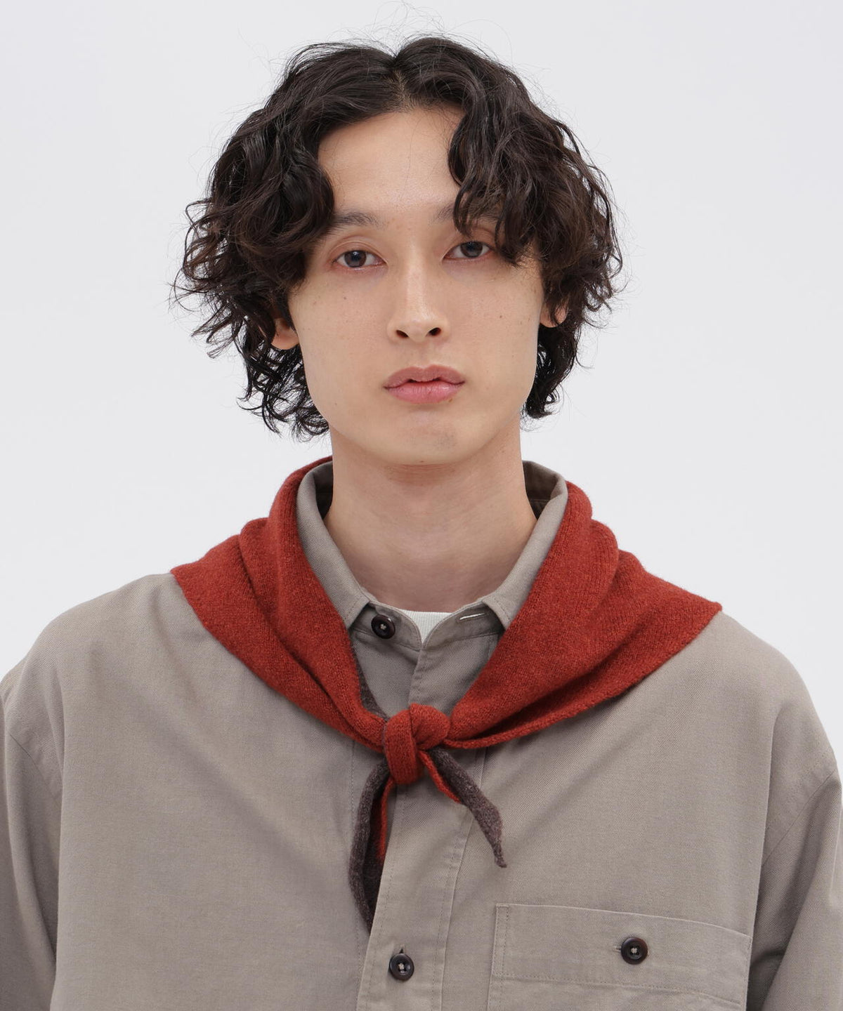 身長185cm 　B84 W66cm H91cm 着用サイズ：F