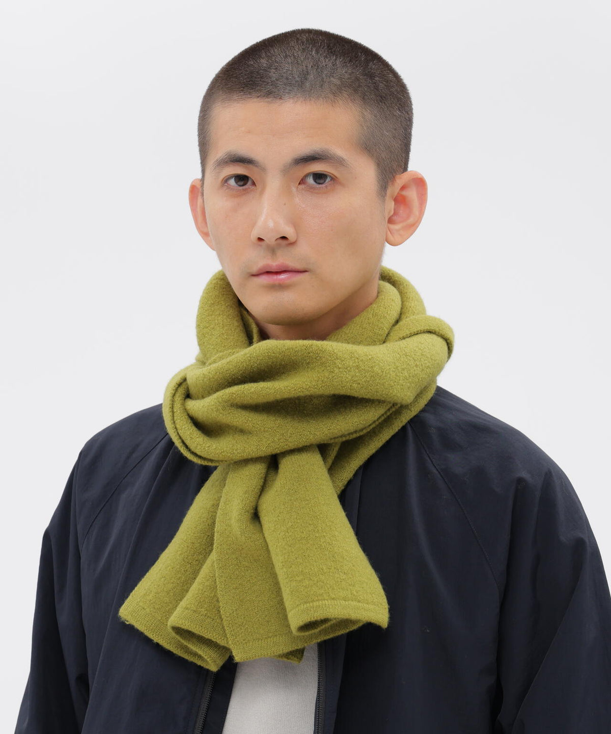 身長184cm  B90 W68 H90 着用サイズ：F