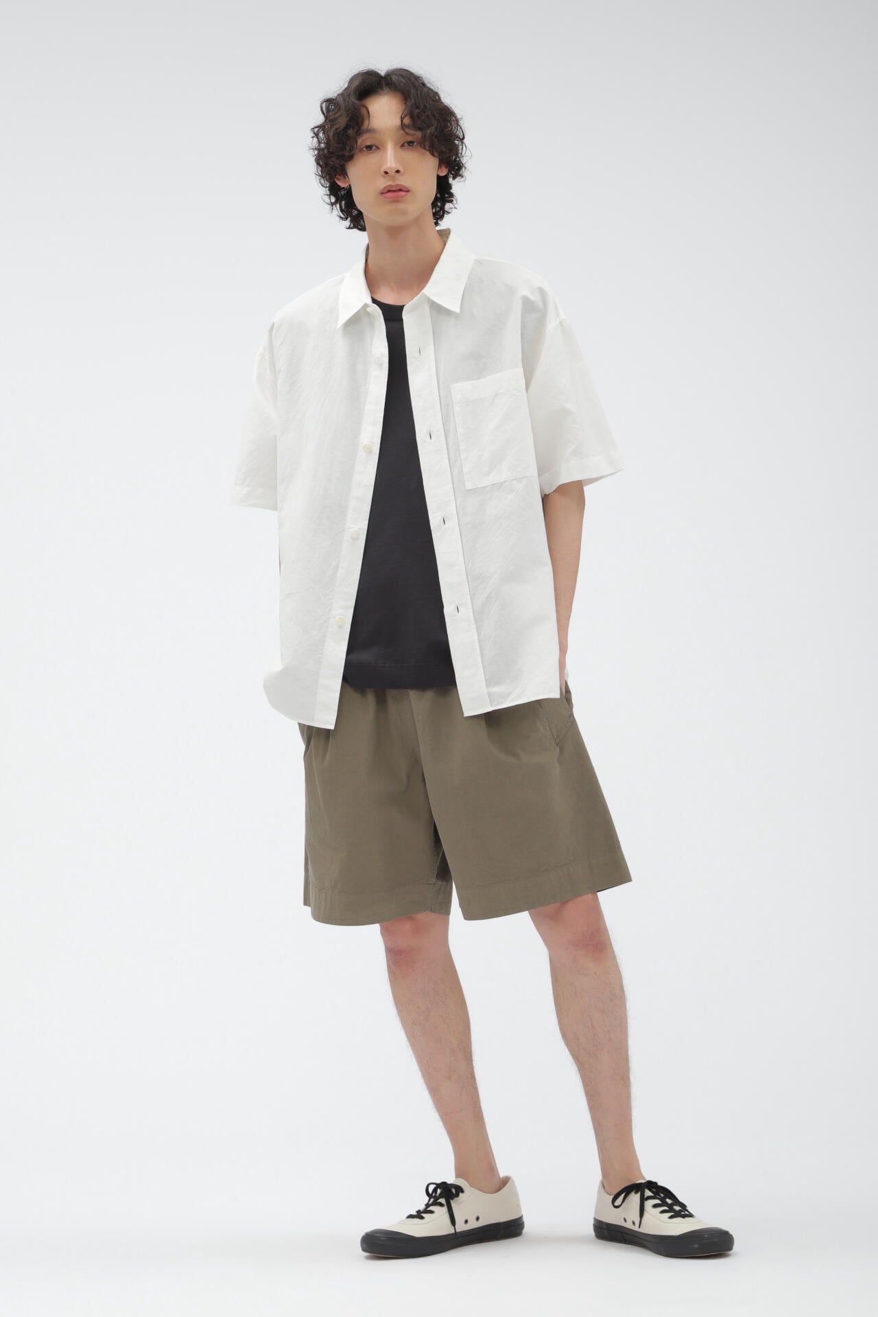GARMENT DYE LIGHTWEIGHT PLAINWEAVE