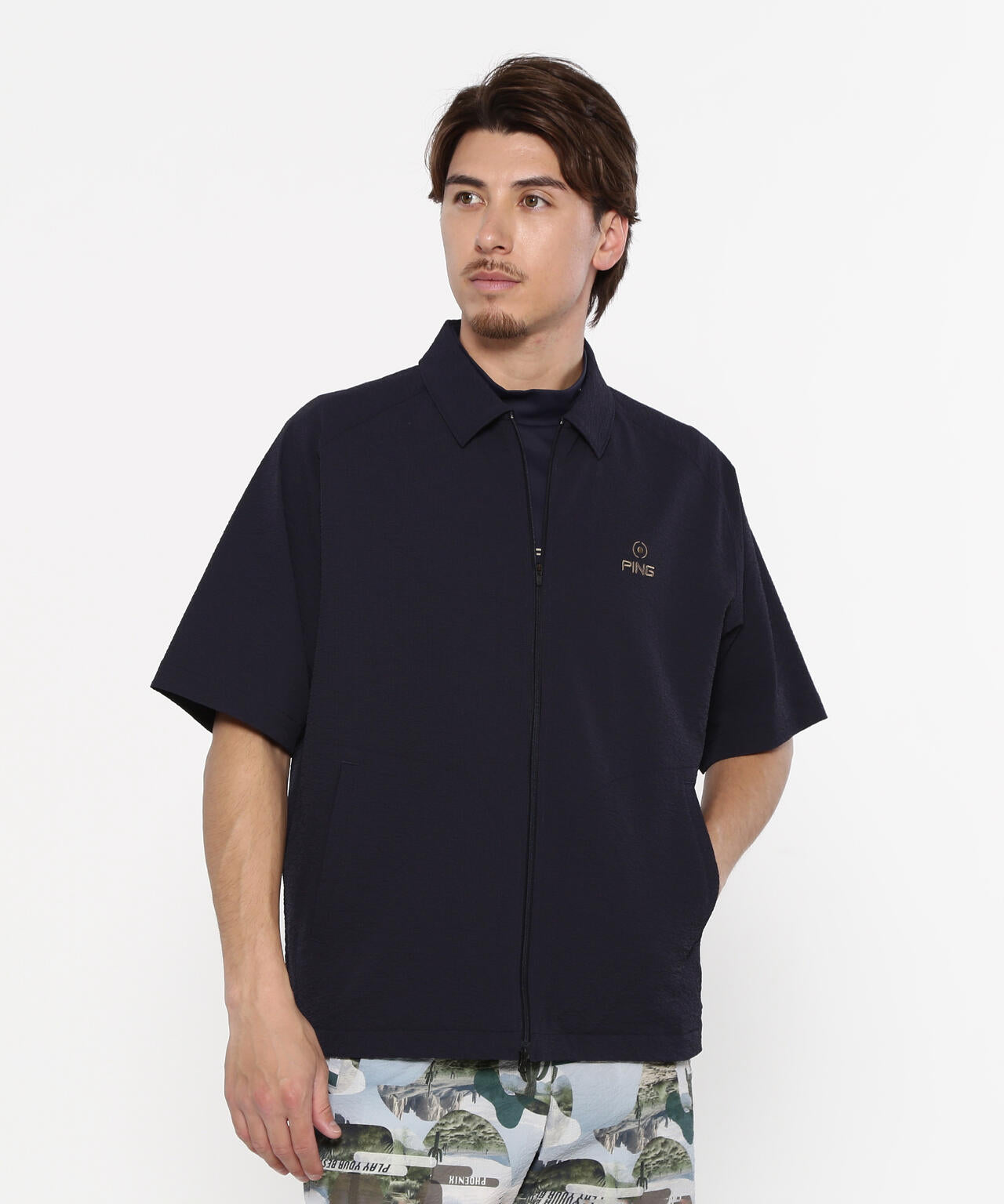 【PING APPAREL】全方向ストレッチサッカー半袖フルジップシャツ ＜NATIVE＞ (MENS)