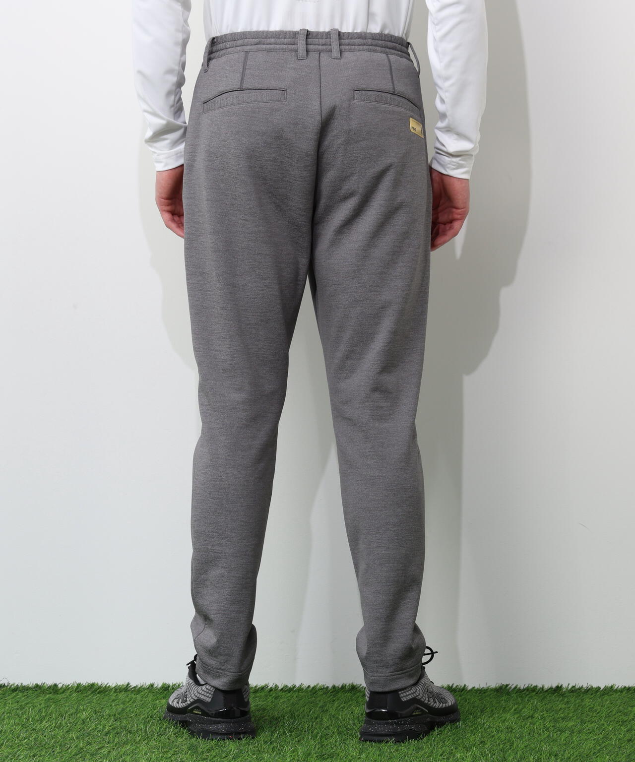 【PING APPAREL】全方向ストレッチ 接結裏メッシュスウェットテーパードパンツ ＜GOLD＞ (MENS)