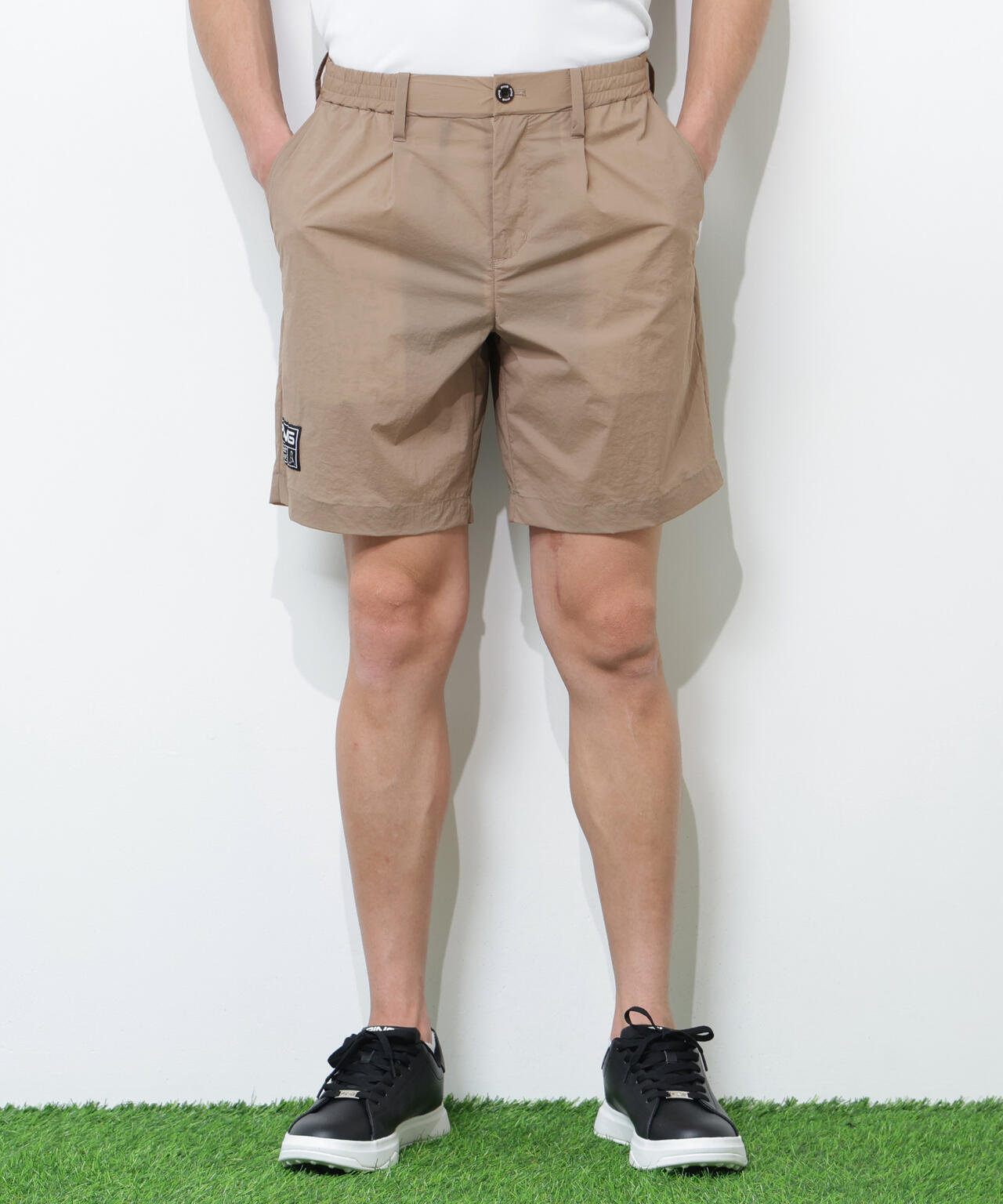 【PING APPAREL】ドライタッチナイロンストレッチタフタショートパンツ ＜GOLD＞ (MENS)