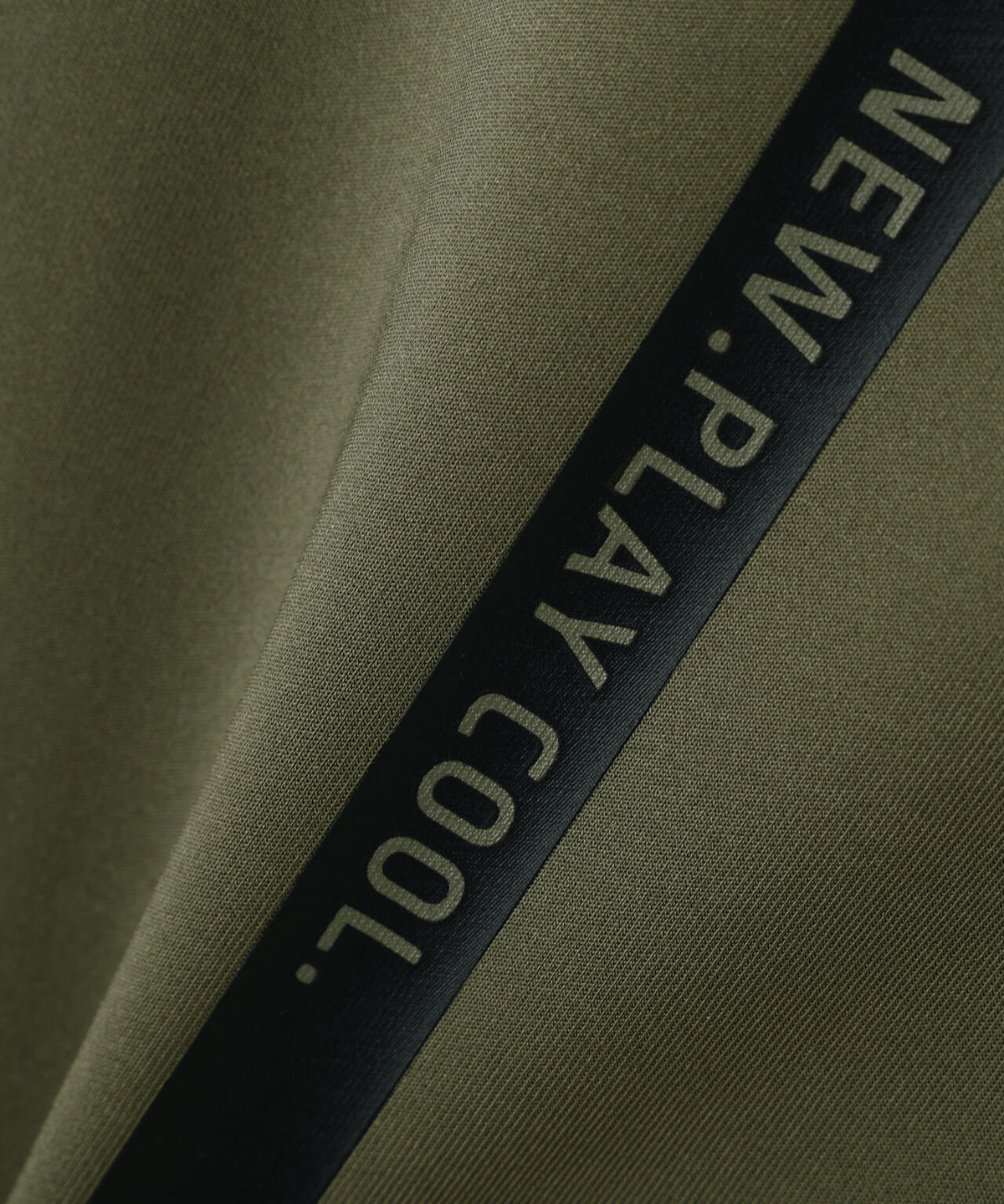 【PING APPAREL】全方向ストレッチスウェットプルオーバーフーディー (MENS)