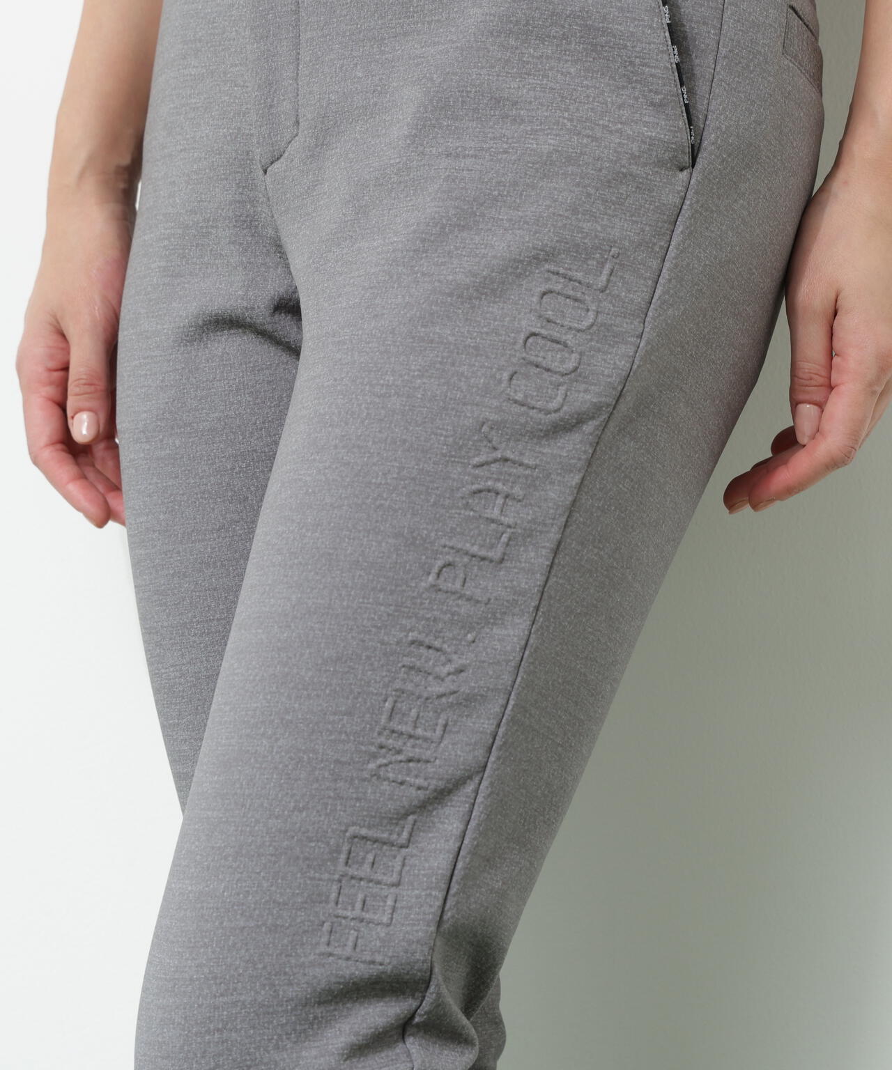 【PING APPAREL】全方向ストレッチ 接結裏メッシュスウェットテーパードパンツ ＜GOLD＞ (LADIES)