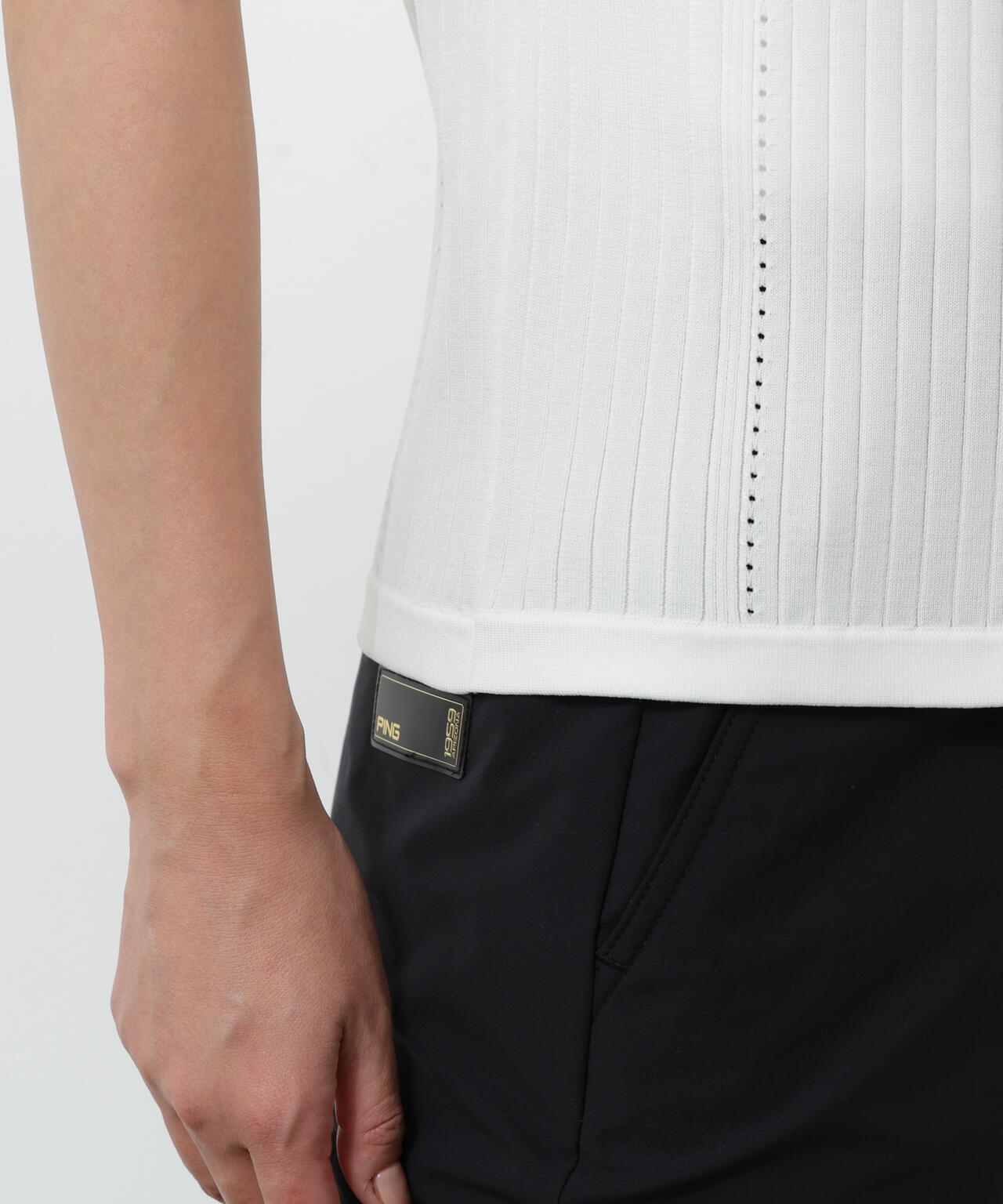 【PING APPAREL】エンボス半袖ニットハーフジップアッププルオーバー ＜GOLD＞ (LADIES)
