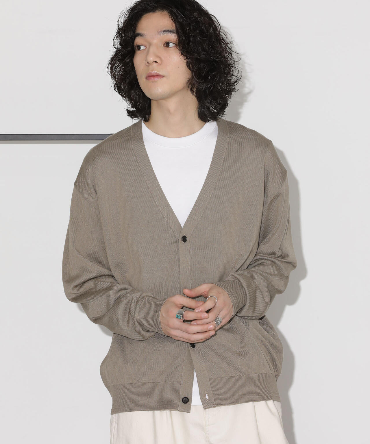 「タフニット」Vネックカーディガン