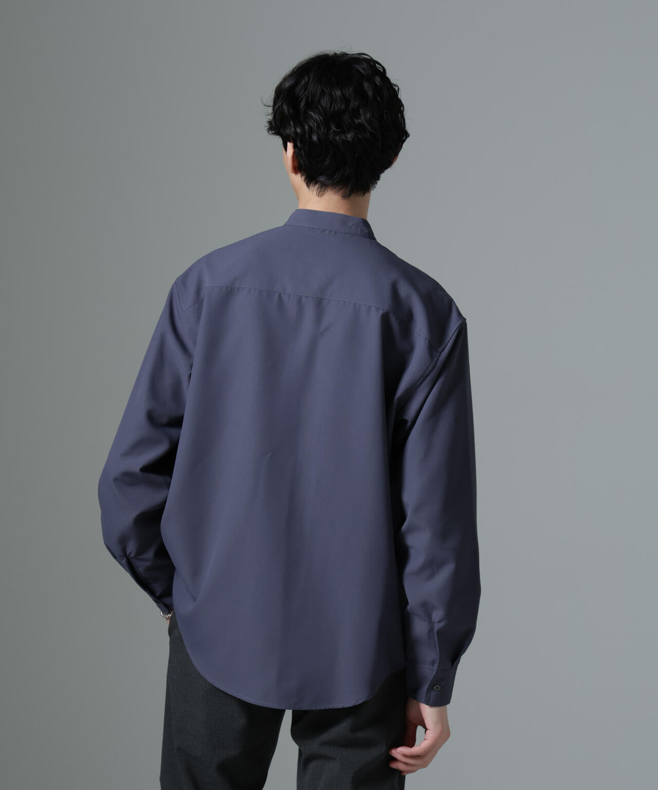 AMATA コットンタッチバンドカラーシャツ
