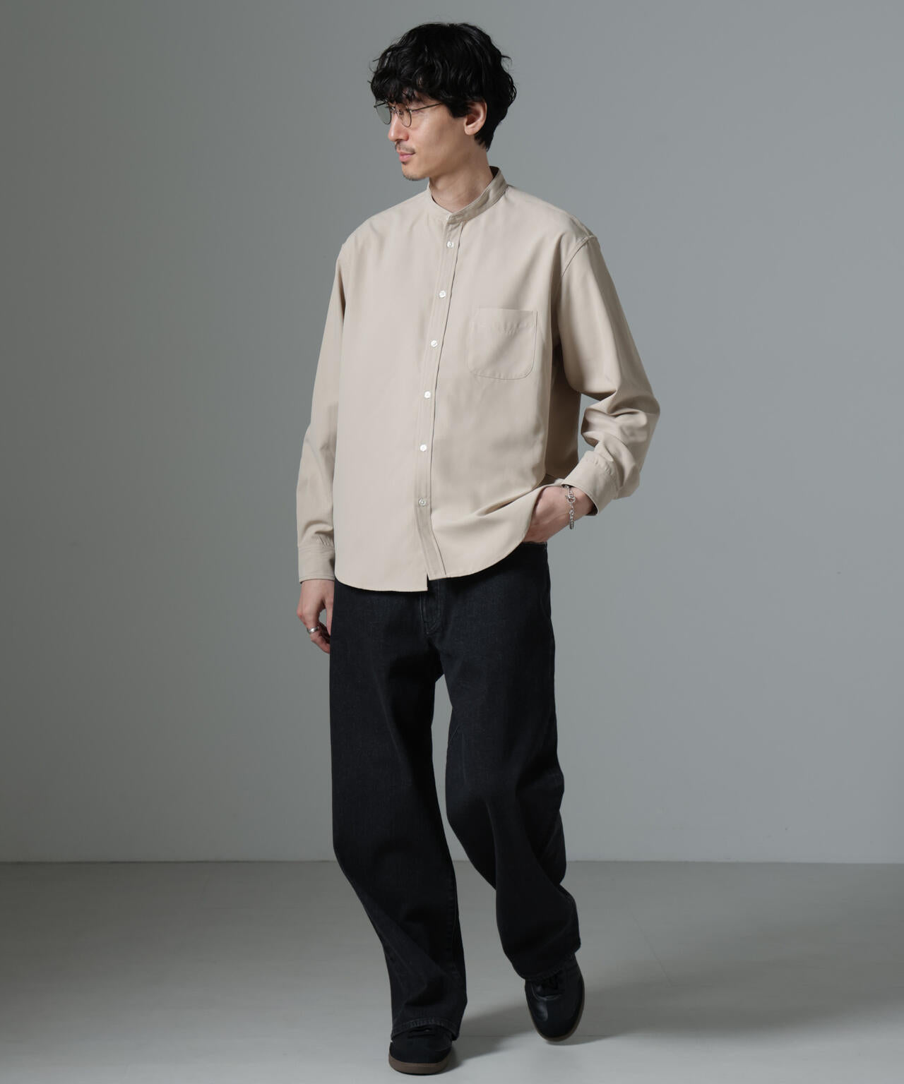 AMATA コットンタッチバンドカラーシャツ