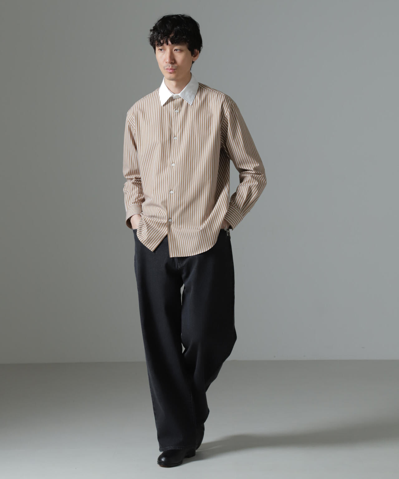 セミワイドストライプクレリックシャツ