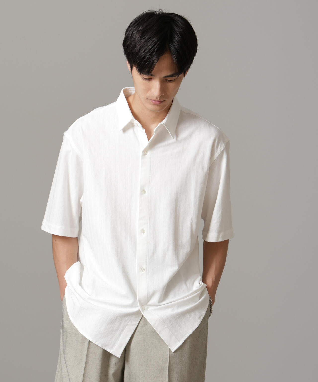 シャドーストライプハーフスリーブシャツ