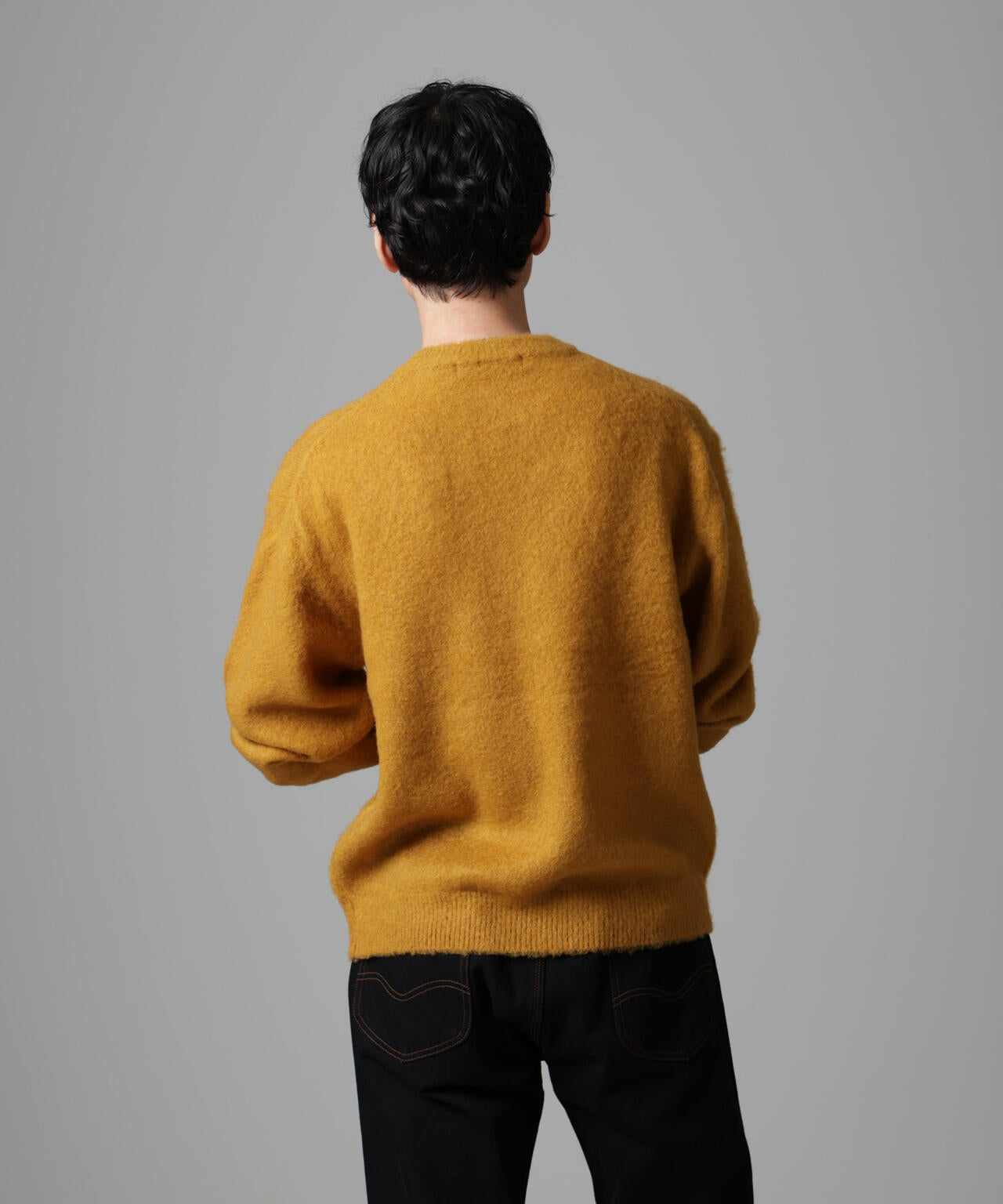 モヘヤブレンド起毛クルーネックニット