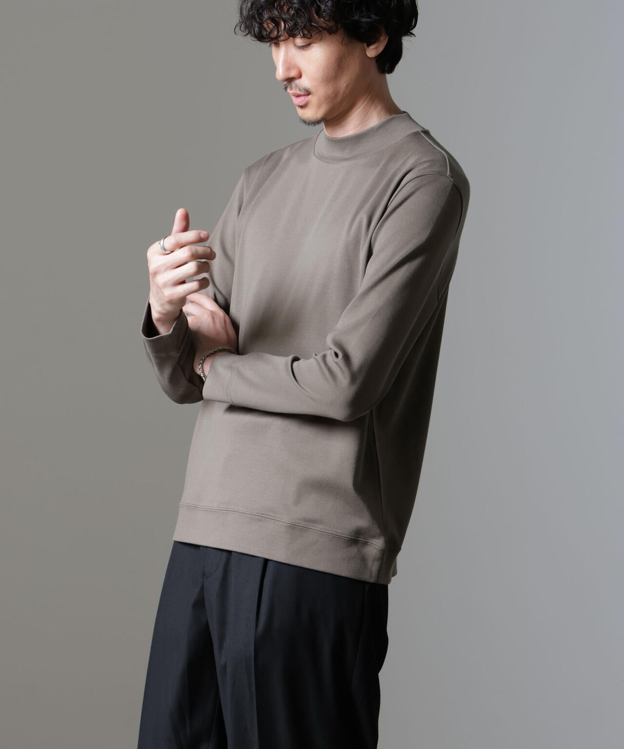 ｢FORMAL JERSEY｣モックネックカットソー長袖