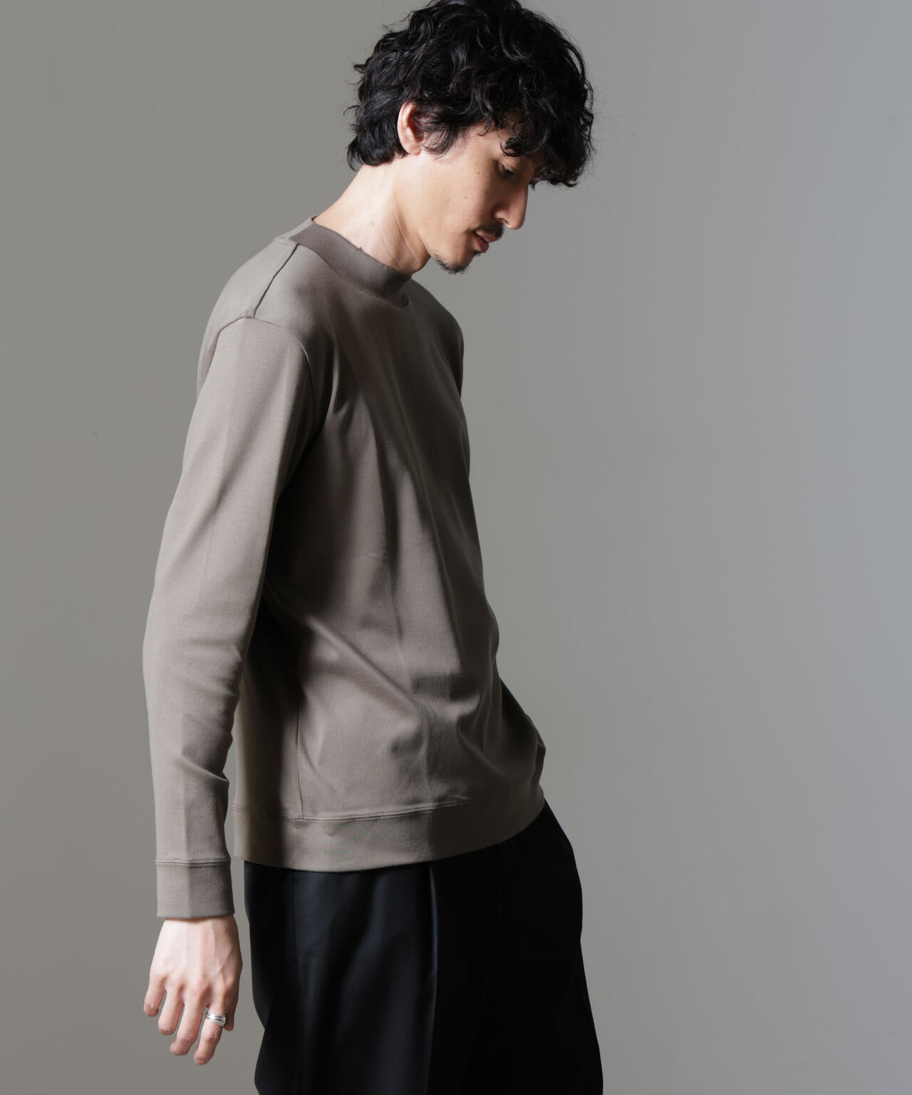 ｢FORMAL JERSEY｣モックネックカットソー長袖