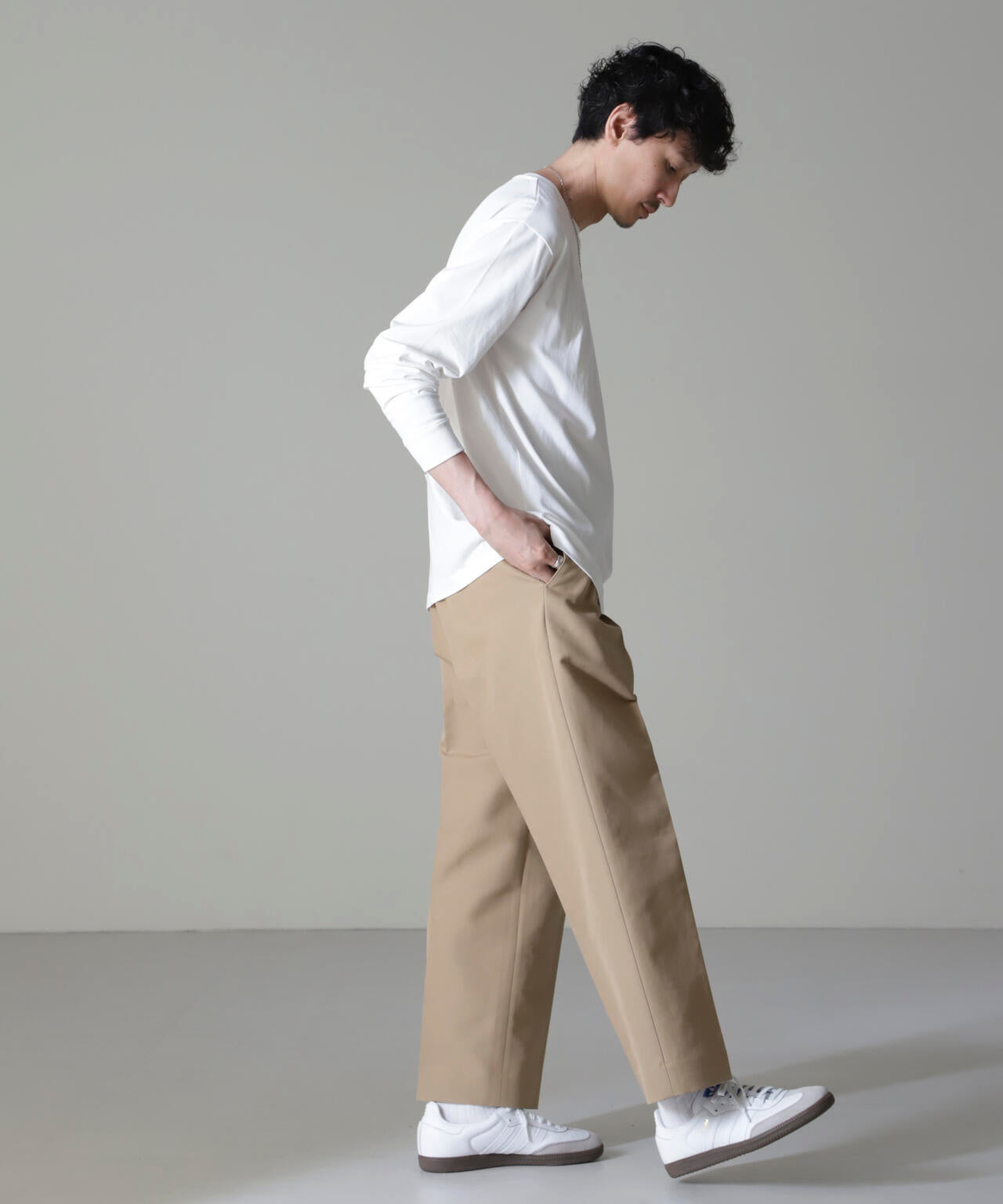 コットンダブルクロステーパークロップドパンツ